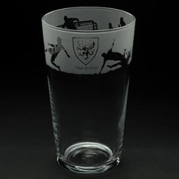Welsh Football Yma O Hyd Pint Glass