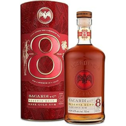 BACARDÍ Reserva 8 Year Old, Premium Caribbean Rum with Gift Box, Barrel Aged 8 Years in Oak Casks Under the Caribbean Sun, 40%